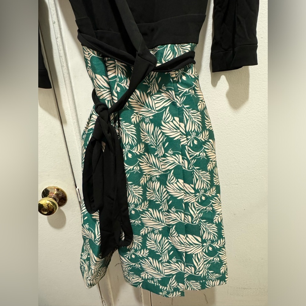 DVF Diane Von Furstenberg Jewel Wrap Dress SIZE:12 Arcadia Pine Black Green - Picture 6 of 8